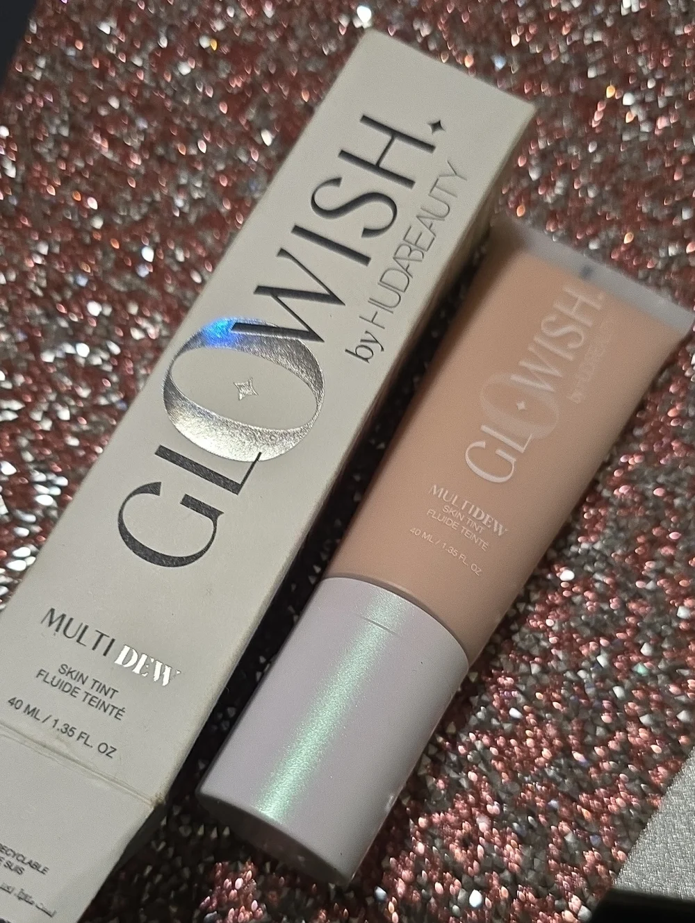 🧚‍♀️FAIR Huda Beauty DISCONTINUED GLOWish Multi Dew Skin Tint NWT